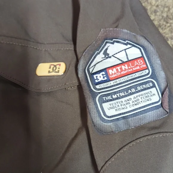 DC men's XL snowboard jacket - Picture 2 of 4
